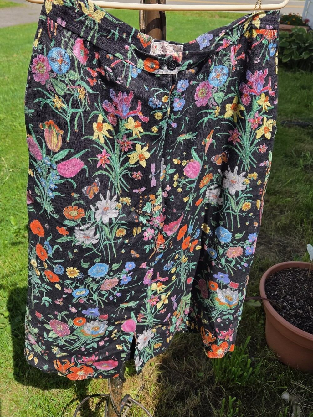 VTG 1970s GUCCI Skirt Set. 100% Silk Blouse. 100% Wool Skirt. Black Flora - Picture 4 of 14